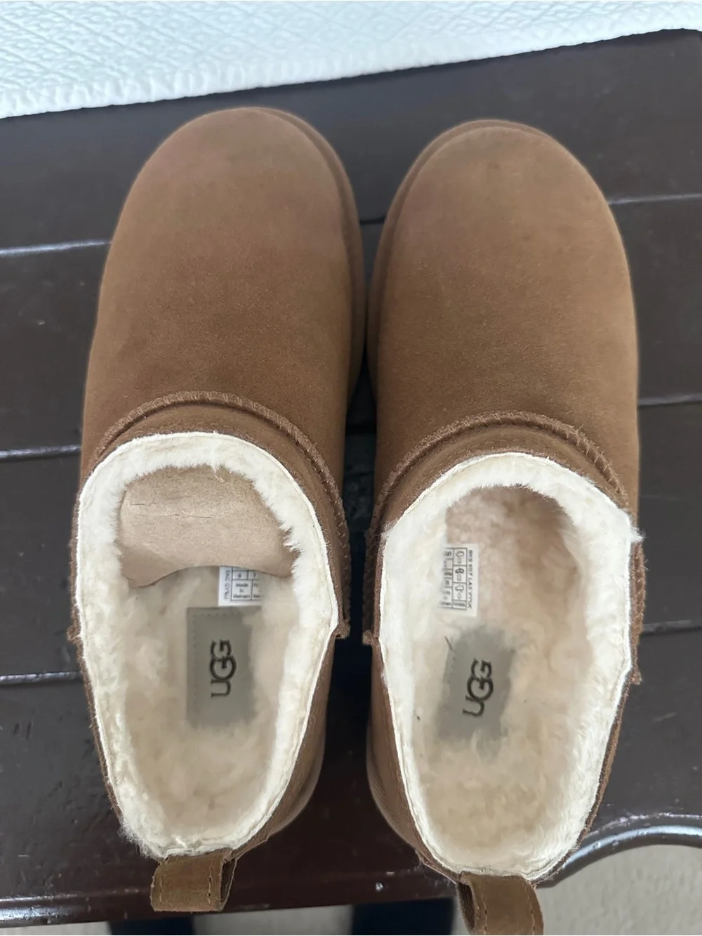 UGG Woman’s Tasman Suede Slip-On - Chestnut
